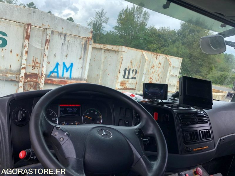 MERCEDES AXOR 26T-21m3 - 287235 kms - 2014 - Xe tải chở rác: hình 4 MERCEDES AXOR 26T-21m3 - 287235 kms - 2014 - Xe tải chở rác: hình 4