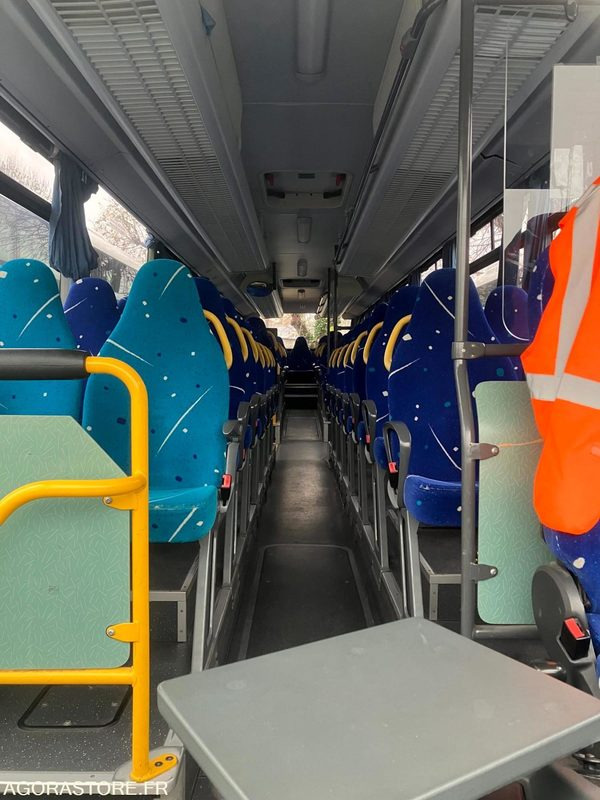 MERCEDES INTOURO 13m N°093371 - Xe buýt trường học: hình 5 MERCEDES INTOURO 13m N°093371 - Xe buýt trường học: hình 5