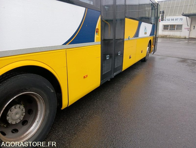 MERCEDES INTOURO N°083238 - Xe buýt trường học: hình 3 MERCEDES INTOURO N°083238 - Xe buýt trường học: hình 3