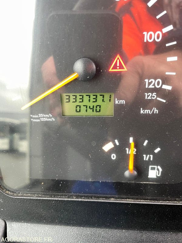 MERCEDES INTOURO N°093263 - Xe buýt trường học: hình 2 MERCEDES INTOURO N°093263 - Xe buýt trường học: hình 2