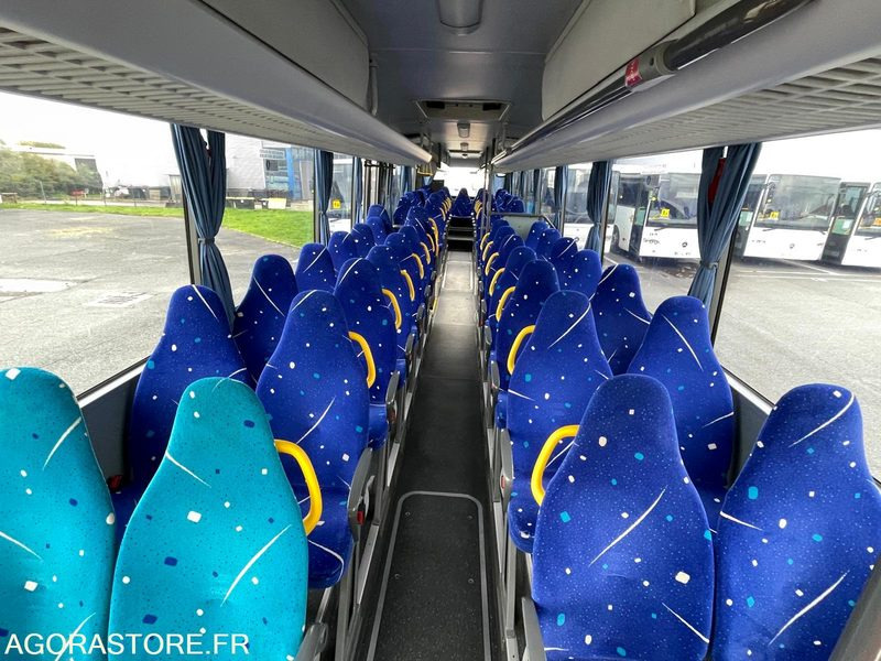 MERCEDES INTOURO N°093263 - Xe buýt trường học: hình 4 MERCEDES INTOURO N°093263 - Xe buýt trường học: hình 4