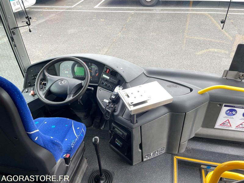 MERCEDES INTOURO N°093263 - Xe buýt trường học: hình 3 MERCEDES INTOURO N°093263 - Xe buýt trường học: hình 3