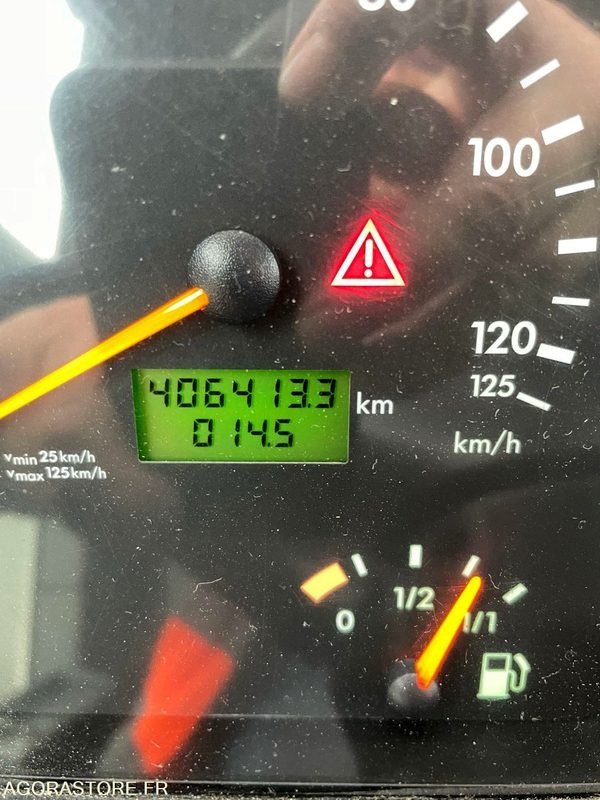 MERCEDES INTOURO N°093308 - Xe buýt trường học: hình 5 MERCEDES INTOURO N°093308 - Xe buýt trường học: hình 5