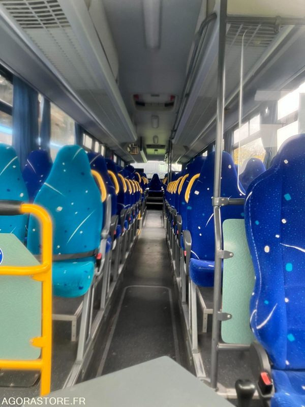 MERCEDES INTOURO N°093350 - Xe buýt trường học: hình 5 MERCEDES INTOURO N°093350 - Xe buýt trường học: hình 5