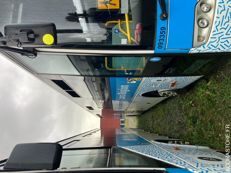 MERCEDES INTOURO N°093359 - Xe buýt trường học: hình 2 MERCEDES INTOURO N°093359 - Xe buýt trường học: hình 2