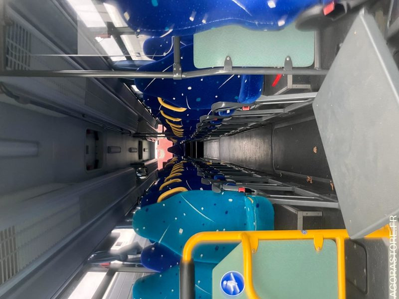 MERCEDES INTOURO N°093359 - Xe buýt trường học: hình 5 MERCEDES INTOURO N°093359 - Xe buýt trường học: hình 5