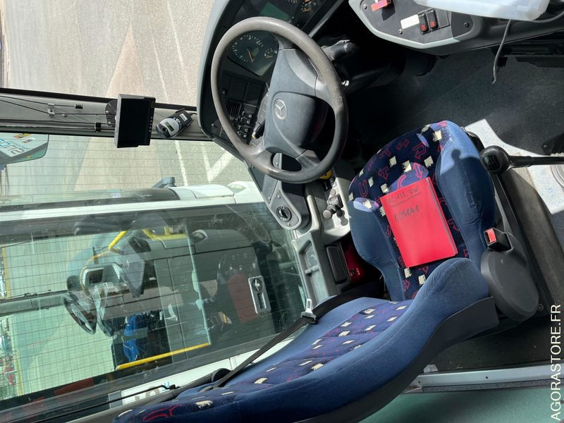 MERCEDES INTOURO N°095041 - Xe buýt trường học: hình 5 MERCEDES INTOURO N°095041 - Xe buýt trường học: hình 5