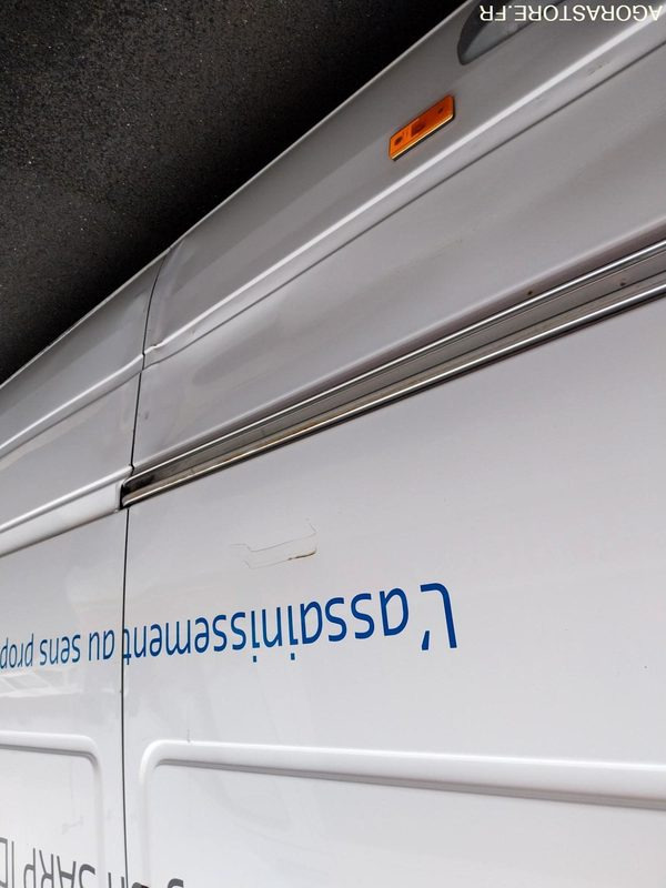 MERCEDES Sprinter 411CDI Fourgon L4 VASP 2004 148238Km ROULANT PRO UNIQUEMENT - Xe van chở hàng: hình 4 MERCEDES Sprinter 411CDI Fourgon L4 VASP 2004 148238Km ROULANT PRO UNIQUEMENT - Xe van chở hàng: hình 4