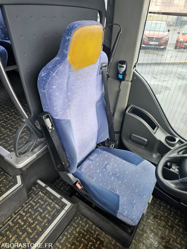 MERCEDES TOURISMO - 2012 - 884 000km - CF562CP - Xe đò: hình 5 MERCEDES TOURISMO - 2012 - 884 000km - CF562CP - Xe đò: hình 5