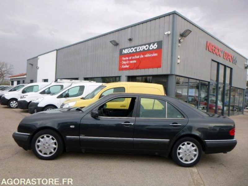 MERCEDES classe E 420 v8 W210 - 1996 - immatriculation espagnole - Xe hơi: hình 2 MERCEDES classe E 420 v8 W210 - 1996 - immatriculation espagnole - Xe hơi: hình 2