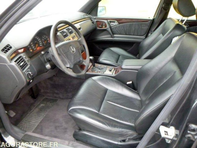 MERCEDES classe E 420 v8 W210 - 1996 - immatriculation espagnole - Xe hơi: hình 5 MERCEDES classe E 420 v8 W210 - 1996 - immatriculation espagnole - Xe hơi: hình 5