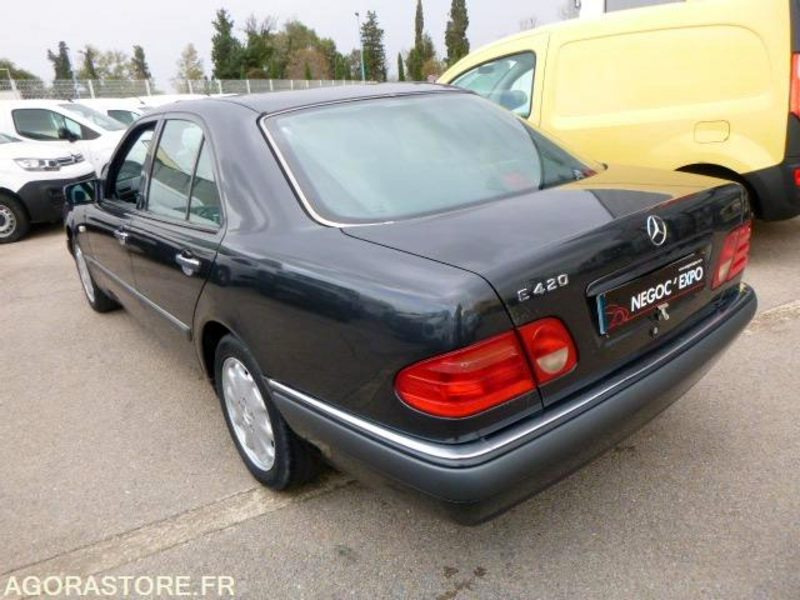 Xe hơi MERCEDES classe E 420 v8 W210 - 1996 - immatriculation espagnole vente pour pro: hình 10