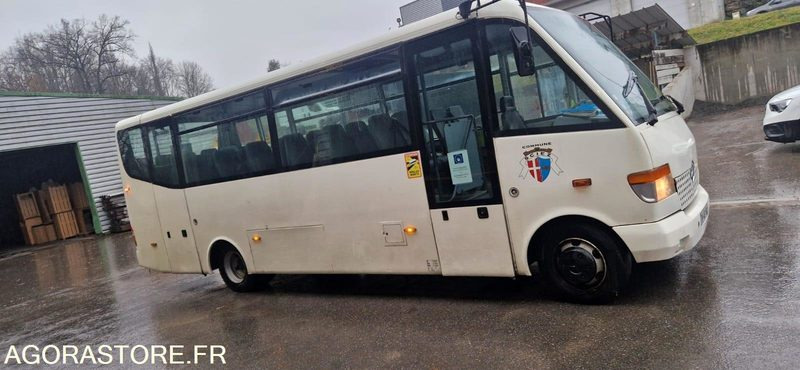 MINI-BUS MERCEDES VARIO - 127178 kms - 2000 - Xe bus mini, Xe van chở khách: hình 2 MINI-BUS MERCEDES VARIO - 127178 kms - 2000 - Xe bus mini, Xe van chở khách: hình 2