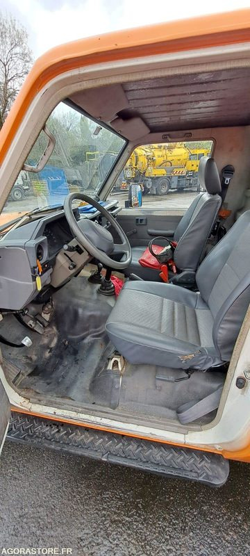 MINI COMBINE RIVARD/TOYOTA 2002 DW724WF (VENTE UNIQUEMENT EXPORT) - SUV: hình 3 MINI COMBINE RIVARD/TOYOTA 2002 DW724WF (VENTE UNIQUEMENT EXPORT) - SUV: hình 3