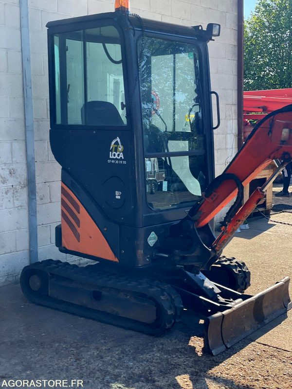 MINI-PELLE SUR CHENILLE CAOUTCHOUC HITACHI ZX17U-2 15CV 1.9T AVEC 3 GODETS - Máy xúc: hình 3 MINI-PELLE SUR CHENILLE CAOUTCHOUC HITACHI ZX17U-2 15CV 1.9T AVEC 3 GODETS - Máy xúc: hình 3