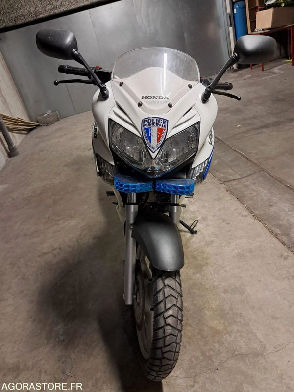 MOTO HONDA VARADERO 125 - POLICE MUNICIPALE - Xe máy: hình 3 MOTO HONDA VARADERO 125 - POLICE MUNICIPALE - Xe máy: hình 3