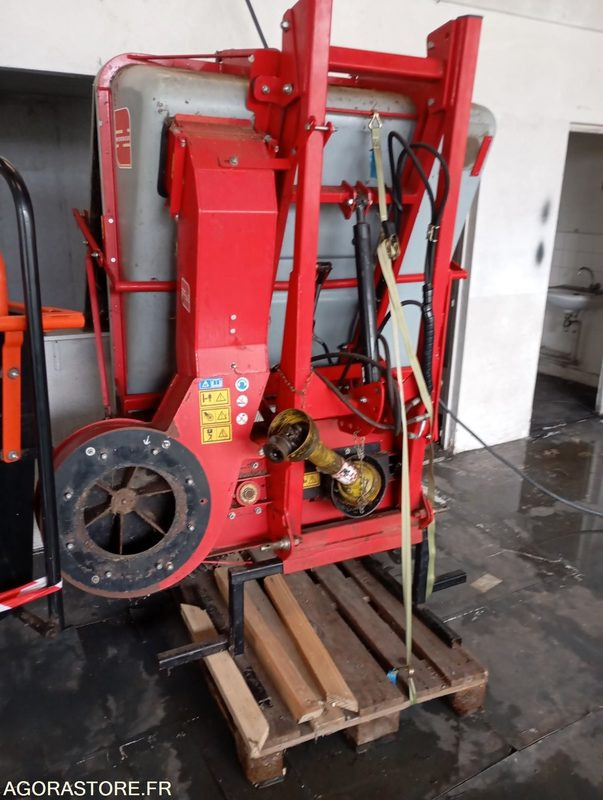 COLLECTEUR DE GAZON TURBO 790HD MORGNIEUX - Máy móc nông nghiệp: hình 3 COLLECTEUR DE GAZON TURBO 790HD MORGNIEUX - Máy móc nông nghiệp: hình 3