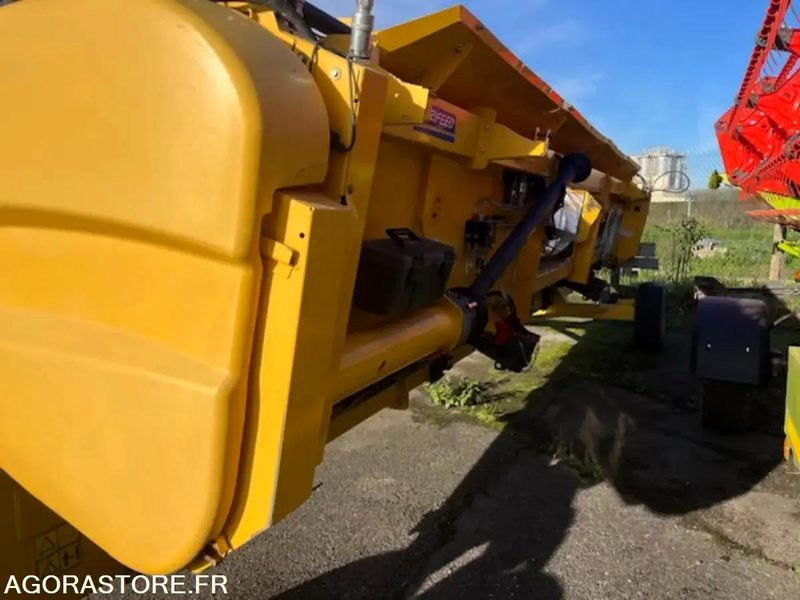 Máy móc nông nghiệp MOISSONNEUSE BATTEUSE NEW HOLLAND CR 8.80 - 2017 / 1847 HEURES: hình 6 Máy móc nông nghiệp MOISSONNEUSE BATTEUSE NEW HOLLAND CR 8.80 - 2017 / 1847 HEURES: hình 6