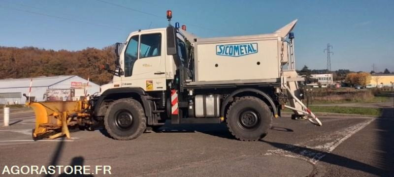 Mercedes UNIMOG U300 2011 24300 kms avec lame de déneigement + saleuse - Xe dọn tuyết: hình 1 Mercedes UNIMOG U300 2011 24300 kms avec lame de déneigement + saleuse - Xe dọn tuyết: hình 1