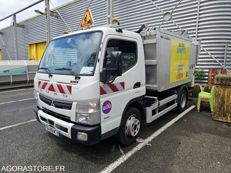 Mitsubishi Canter Fuso 7C15 - FQ489WT - 2020 - 10747 kms - Xe tải chở rác: hình 1 Mitsubishi Canter Fuso 7C15 - FQ489WT - 2020 - 10747 kms - Xe tải chở rác: hình 1