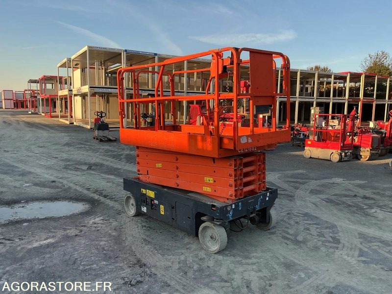 Nacelle electrique à ciseaux 12 m GENIE GS3246 - Máy nâng người hình kéo: hình 4 Nacelle electrique à ciseaux 12 m GENIE GS3246 - Máy nâng người hình kéo: hình 4