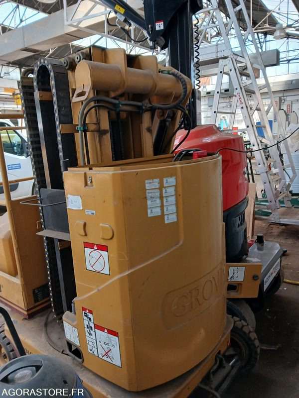 Nacelle élévatrice - Máy nâng người thẳng đứng: hình 2 Nacelle élévatrice - Máy nâng người thẳng đứng: hình 2