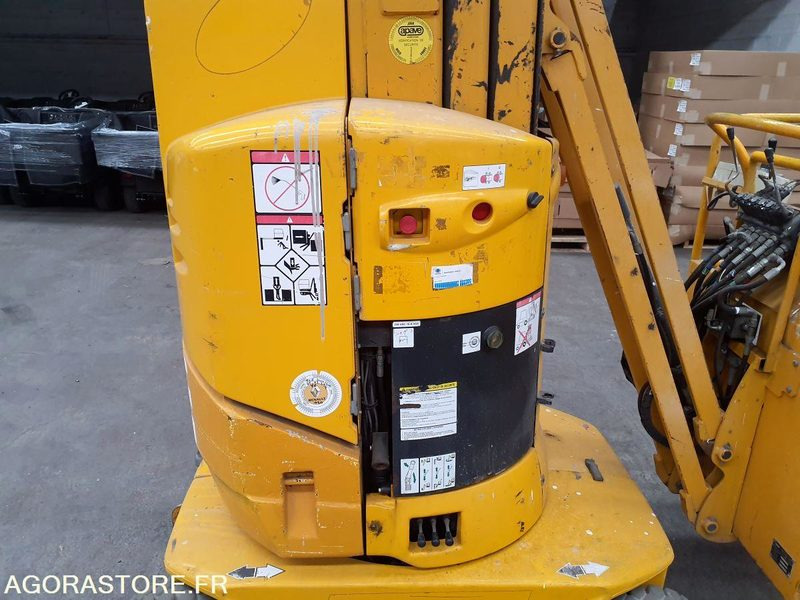 Nacelles à mât vertical GROVE TOUCAN 861 - Nền bục trên không: hình 2 Nacelles à mât vertical GROVE TOUCAN 861 - Nền bục trên không: hình 2