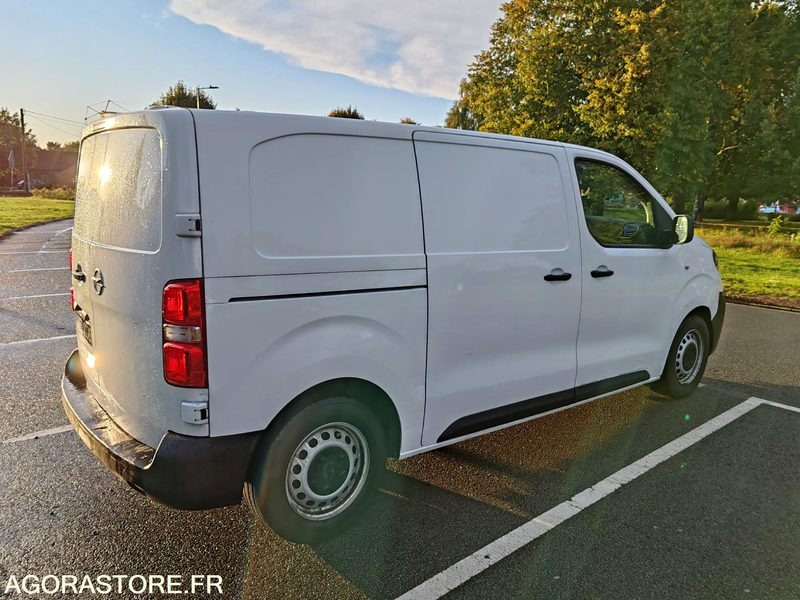 Opel vivaro - Xe van nhỏ gọn: hình 2 Opel vivaro - Xe van nhỏ gọn: hình 2