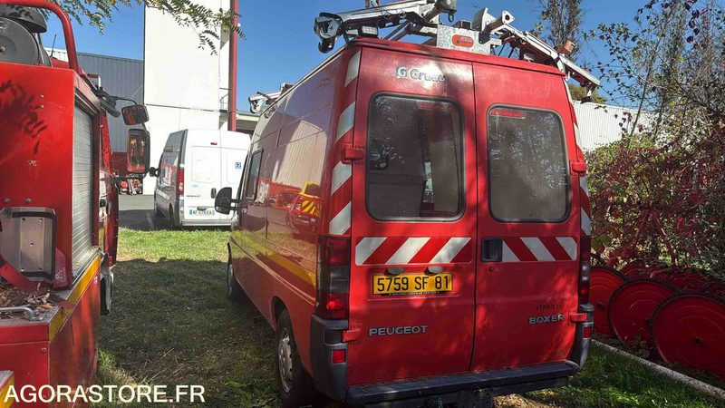 PEUGEOT BOXER - 2001 - 29209KM - Xe van chở hàng: hình 3 PEUGEOT BOXER - 2001 - 29209KM - Xe van chở hàng: hình 3