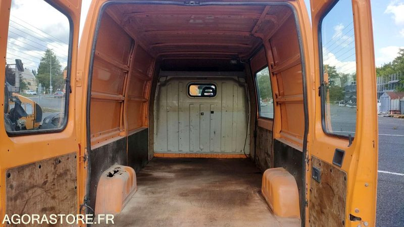 PEUGEOT BOXER - 2022 - 198585kms - Xe van chở hàng: hình 4 PEUGEOT BOXER - 2022 - 198585kms - Xe van chở hàng: hình 4
