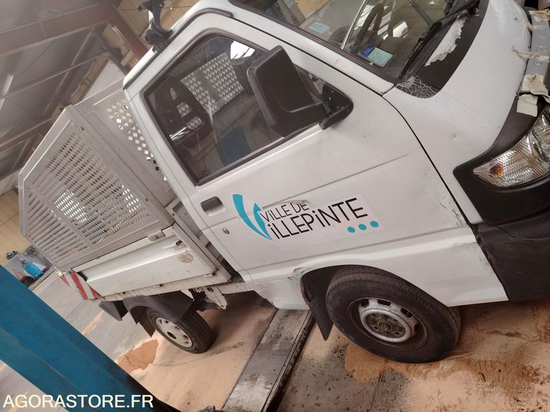PIAGGIO PORTER 60683kms - 2011 - Xe ben nhỏ: hình 4 PIAGGIO PORTER 60683kms - 2011 - Xe ben nhỏ: hình 4
