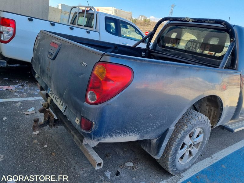 PICK-UP MITSUBISHI L200 - 2006 - 330500 KM (R30358) - Xe ben nhỏ: hình 2 PICK-UP MITSUBISHI L200 - 2006 - 330500 KM (R30358) - Xe ben nhỏ: hình 2
