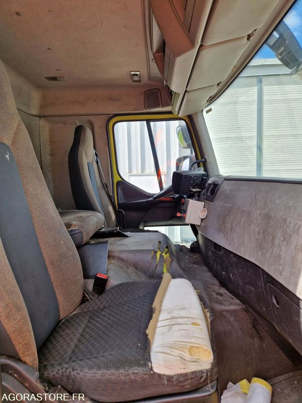 *PORTEUR BOM 26T VOLVO GEESINK - 2014 - - Xe tải chở rác: hình 3 *PORTEUR BOM 26T VOLVO GEESINK - 2014 - - Xe tải chở rác: hình 3