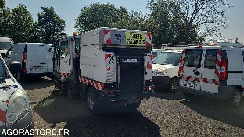 PRO 154 - CITYCAT 2020 - 47019KM - 2010 - Trang thiết bị vườn: hình 3 PRO 154 - CITYCAT 2020 - 47019KM - 2010 - Trang thiết bị vườn: hình 3