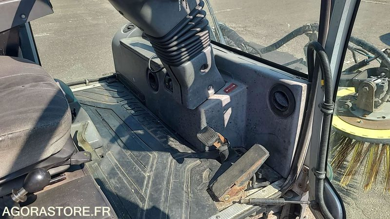 PRO 156 - CITYCAT 2020 - 2010 - Trang thiết bị vườn: hình 3 PRO 156 - CITYCAT 2020 - 2010 - Trang thiết bị vườn: hình 3