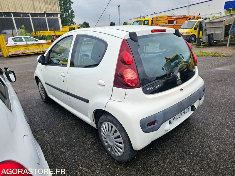 Peugeot 107 - 2013 - 105006km - CP037TD - Xe hơi: hình 4 Peugeot 107 - 2013 - 105006km - CP037TD - Xe hơi: hình 4