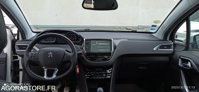 Peugeot 208 1.6 hdi 90 féline bvm5 - Xe hơi: hình 5 Peugeot 208 1.6 hdi 90 féline bvm5 - Xe hơi: hình 5