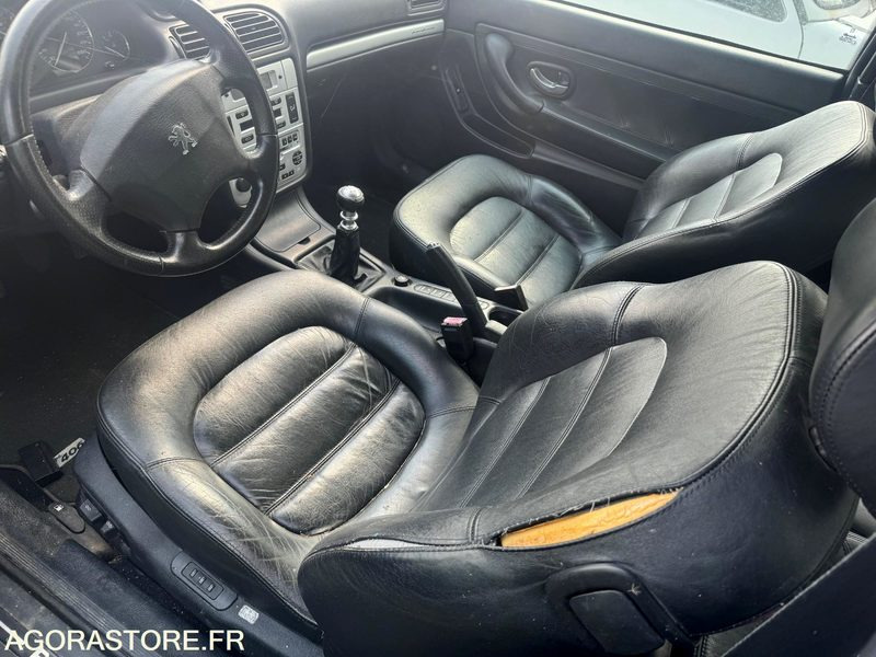 Peugeot 406 Coupé Phase 2 - 2.2 HDI - 271 000 Km - Xe hơi: hình 5 Peugeot 406 Coupé Phase 2 - 2.2 HDI - 271 000 Km - Xe hơi: hình 5