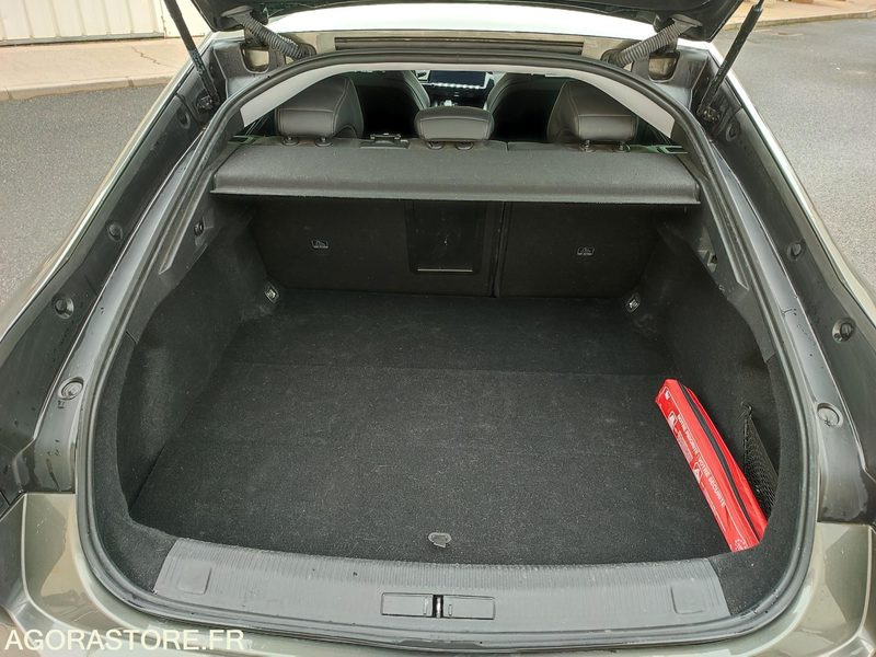 Peugeot 508 HDI ALLURE 160 CV EAT8 - Xe hơi: hình 4 Peugeot 508 HDI ALLURE 160 CV EAT8 - Xe hơi: hình 4