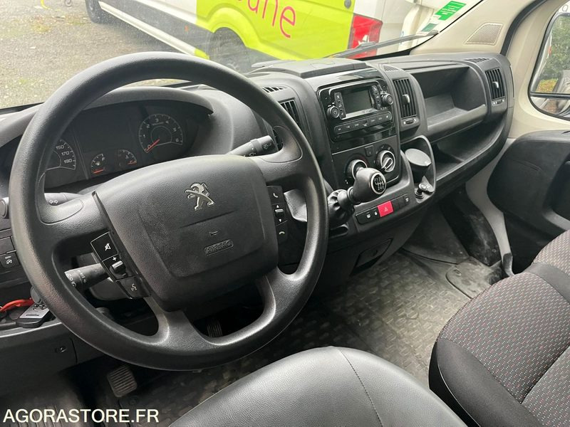 Peugeot Boxer 165CV L2H2 avec Hayon et Galerie - 2023 - 90000 Kms - Xe van chở hàng: hình 4 Peugeot Boxer 165CV L2H2 avec Hayon et Galerie - 2023 - 90000 Kms - Xe van chở hàng: hình 4