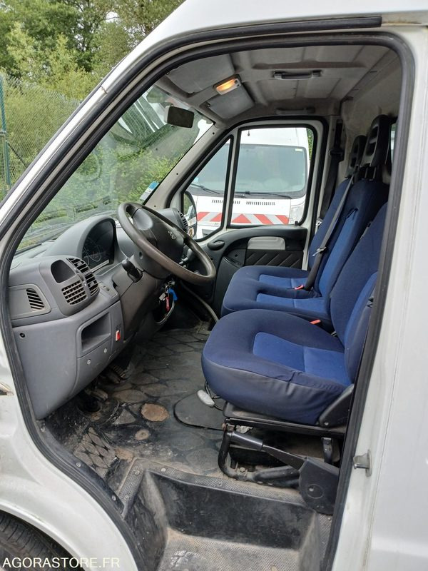 Peugeot Boxer (51802) - Xe van chở hàng: hình 4 Peugeot Boxer (51802) - Xe van chở hàng: hình 4