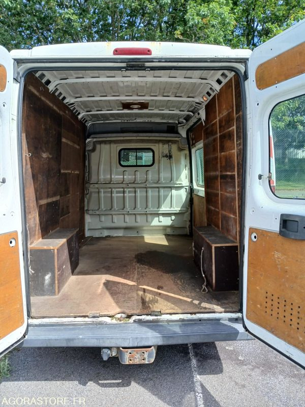 Peugeot Boxer (54410) - Xe van chở hàng: hình 3 Peugeot Boxer (54410) - Xe van chở hàng: hình 3