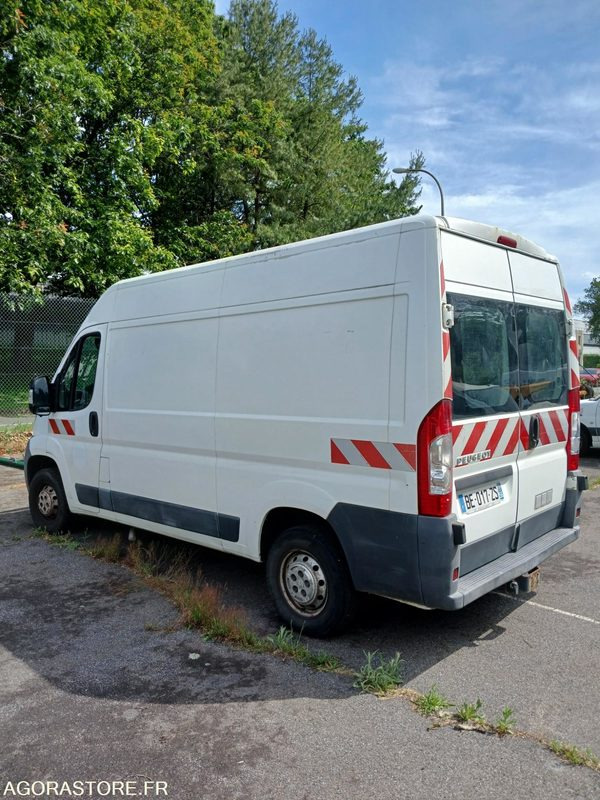 Peugeot Boxer (54410) - Xe van chở hàng: hình 2 Peugeot Boxer (54410) - Xe van chở hàng: hình 2
