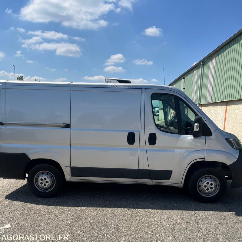 Peugeot Boxer L1H2 330 L1H1 2L Bluehdi - 2017 - 139 950km - Xe van đông lạnh: hình 2 Peugeot Boxer L1H2 330 L1H1 2L Bluehdi - 2017 - 139 950km - Xe van đông lạnh: hình 2
