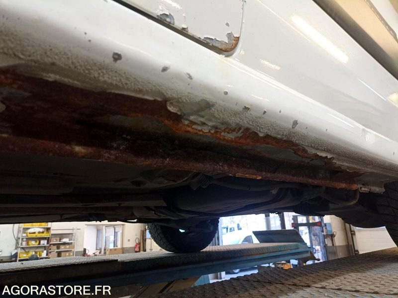 Peugeot Partner (pour pièces) - Xe van nhỏ gọn: hình 4 Peugeot Partner (pour pièces) - Xe van nhỏ gọn: hình 4