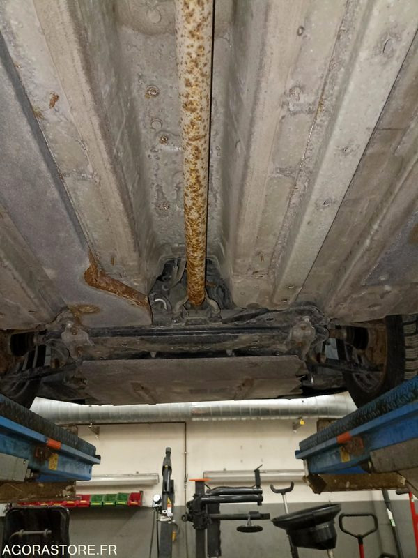 Xe van nhỏ gọn Peugeot Partner (pour pièces): hình 16