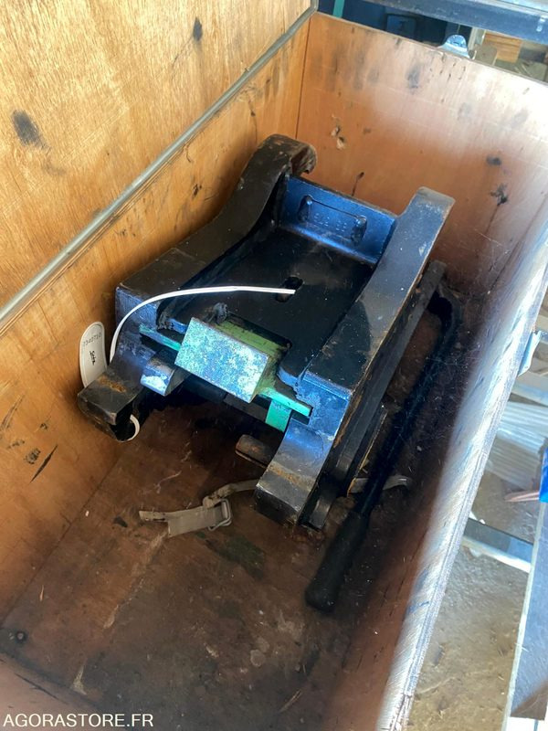 COUPLEUR MECANIQUE POUR PELLE ENTRE 6 TONNES ET 9 TONNES GEITH QC50M - Phụ tùng cho Máy móc xây dựng: hình 2 COUPLEUR MECANIQUE POUR PELLE ENTRE 6 TONNES ET 9 TONNES GEITH QC50M - Phụ tùng cho Máy móc xây dựng: hình 2