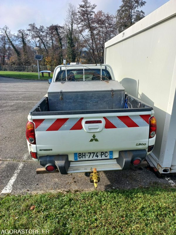 Pick-up Mitsubishi L200 de 2011 (réf. 4229) - Xe bán tải: hình 5 Pick-up Mitsubishi L200 de 2011 (réf. 4229) - Xe bán tải: hình 5