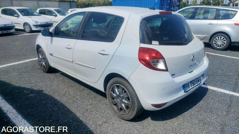 RENAULT CLIO - 2011 - 202079kms - Xe hơi: hình 2 RENAULT CLIO - 2011 - 202079kms - Xe hơi: hình 2