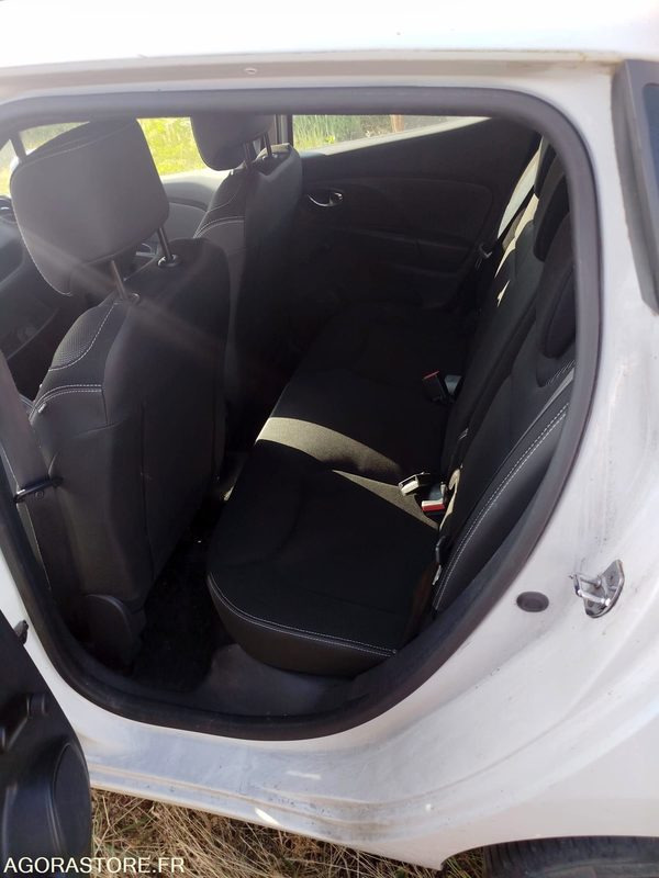 RENAULT CLIO - 2014 - Xe hơi: hình 5 RENAULT CLIO - 2014 - Xe hơi: hình 5